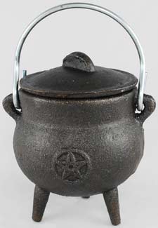 Pentagram cast iron Cauldron 3" Pentagram cast iron Cauldron 3"