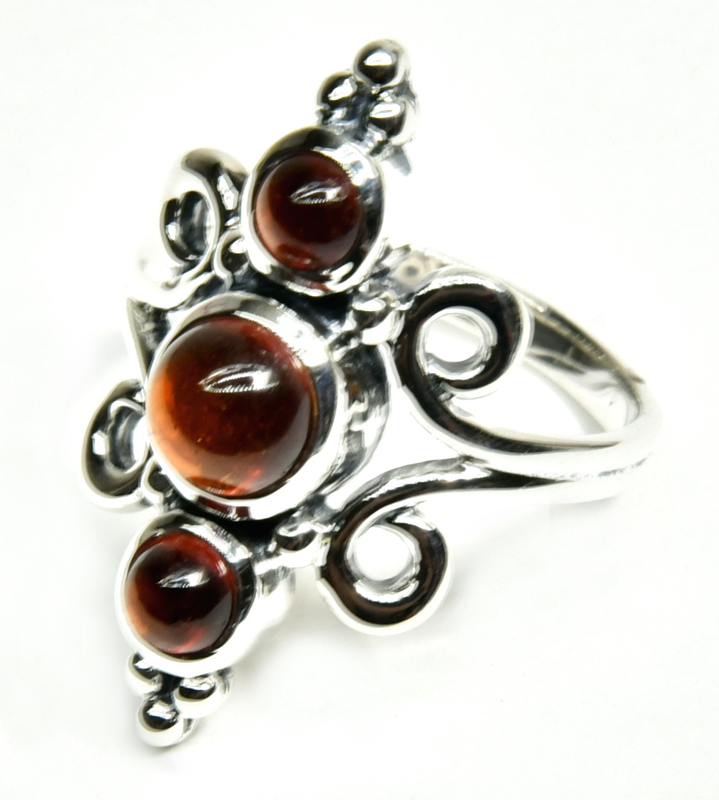 size 8 Hessonite ring size 8 Hessonite ring